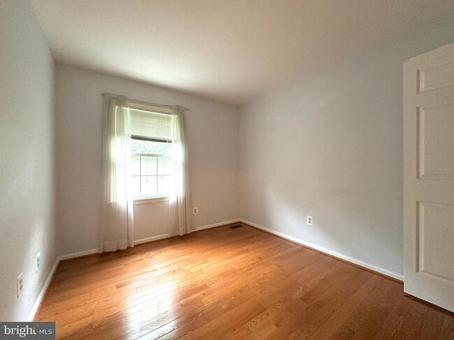 Building Photo - 5127 Kenside Ct
