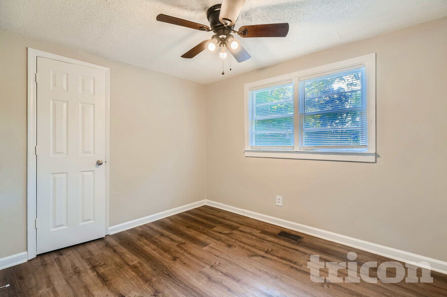 Building Photo - 6905 Camp Valley Rd