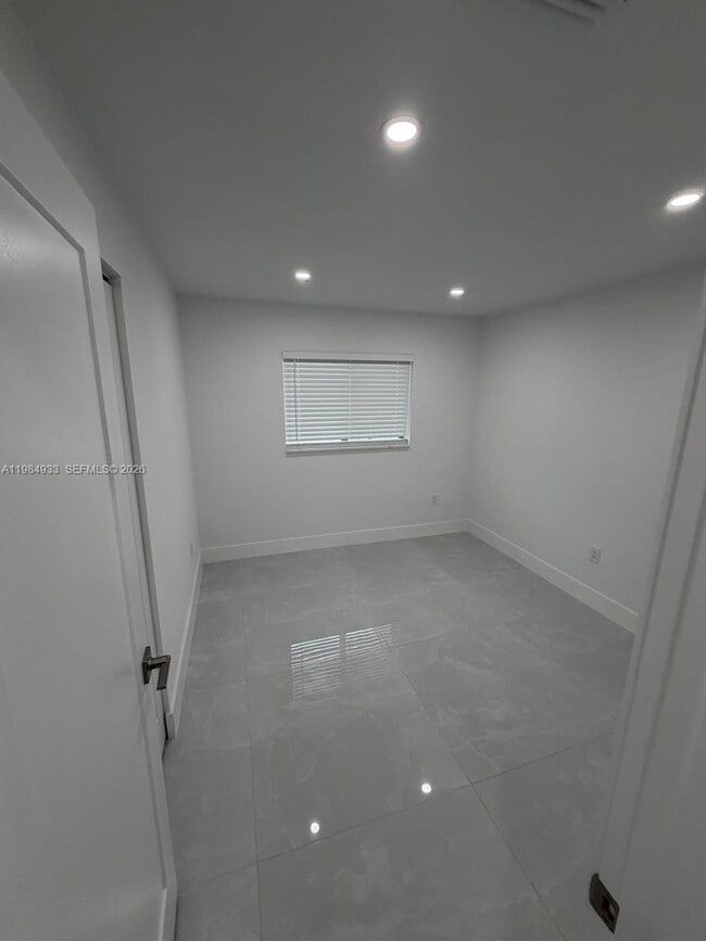 Building Photo - 21052 SW 97th Pl