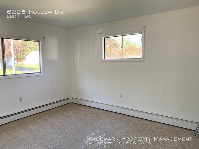 Building Photo - 6225 Hollow Dr