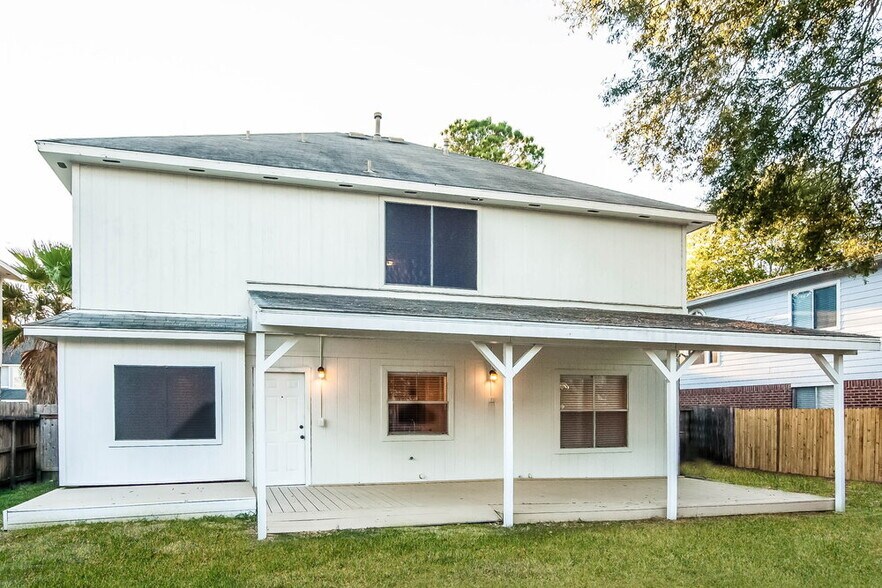 Building Photo - 18930 Forest Trace Dr