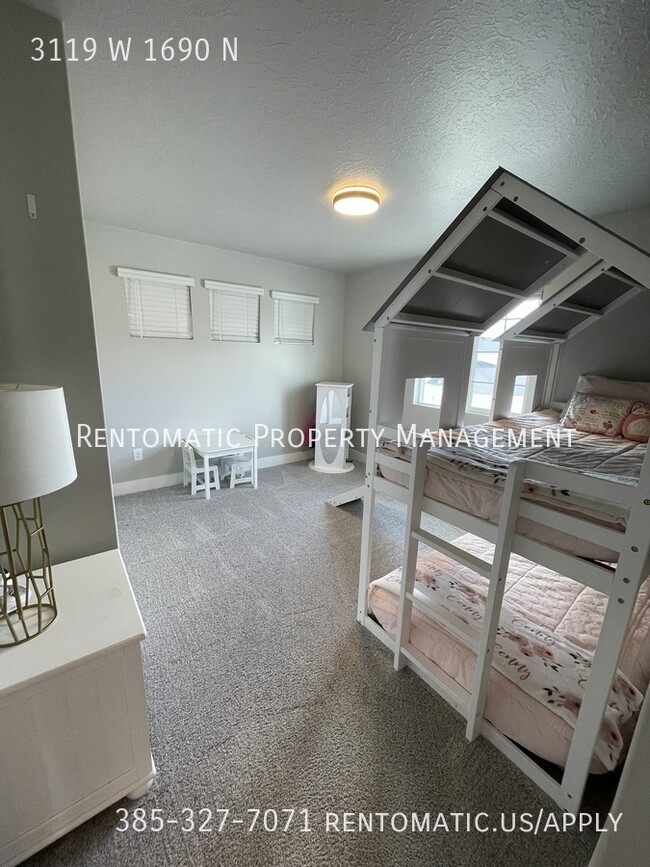 Building Photo - 3119 W 1690 N