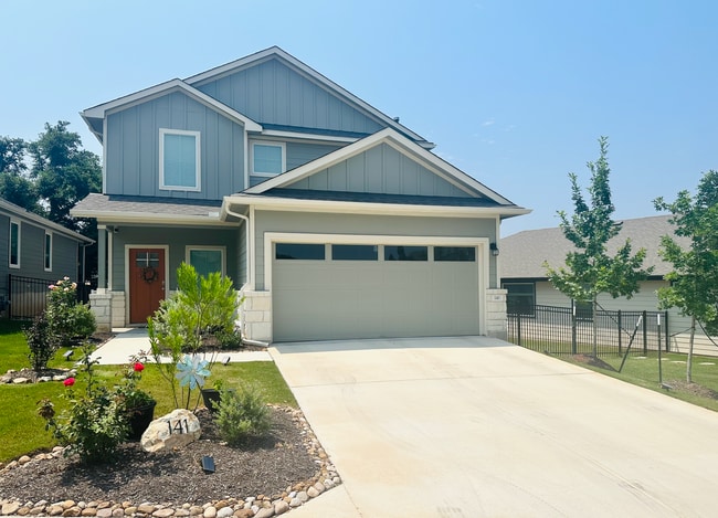 Building Photo - 141 Merrick Rd