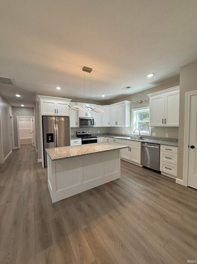 Building Photo - 3417 S Knightridge Rd