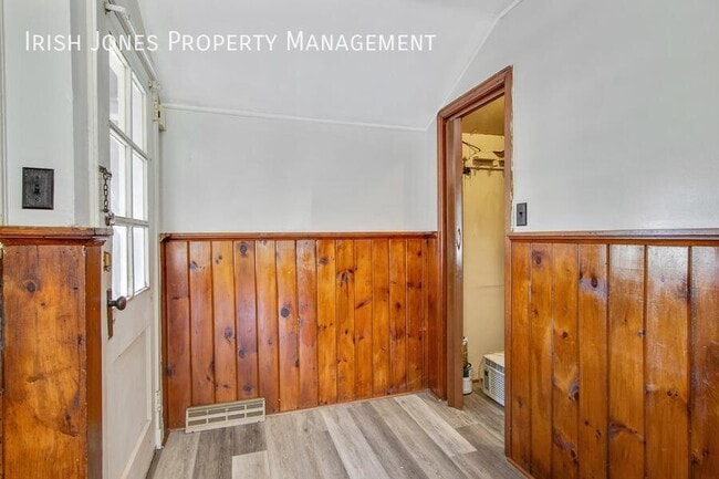 Building Photo - 1 Idlebrook Dr