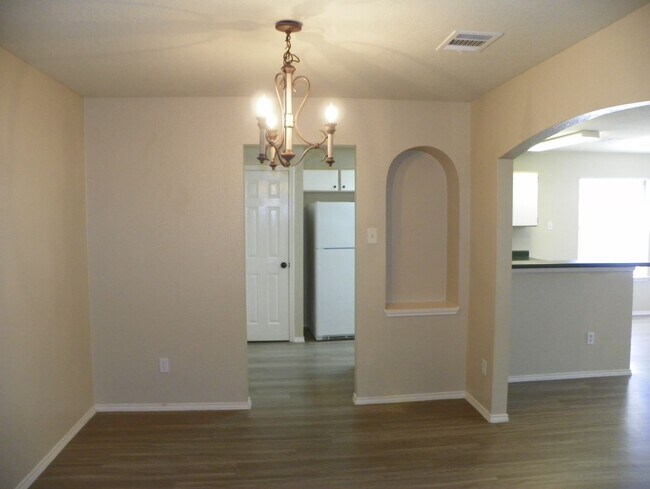 Building Photo - Welcome to this charming Centex home locat...