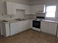 Building Photo - 117 John St