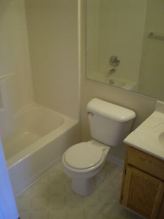 Building Photo - 12716 Daybreak Cir