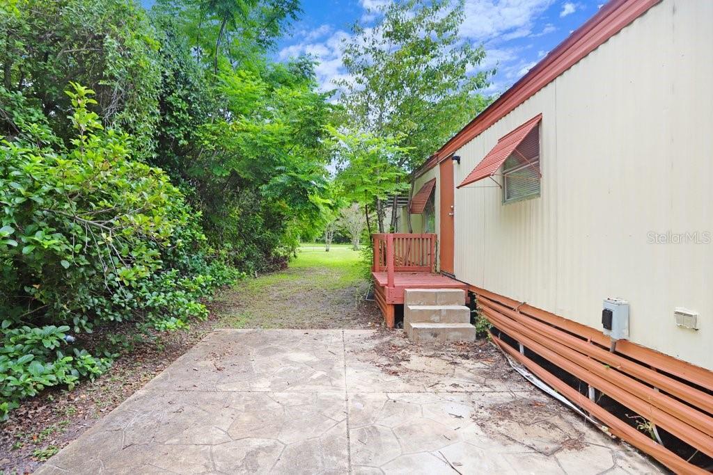 Building Photo - 14610 Coral Dr