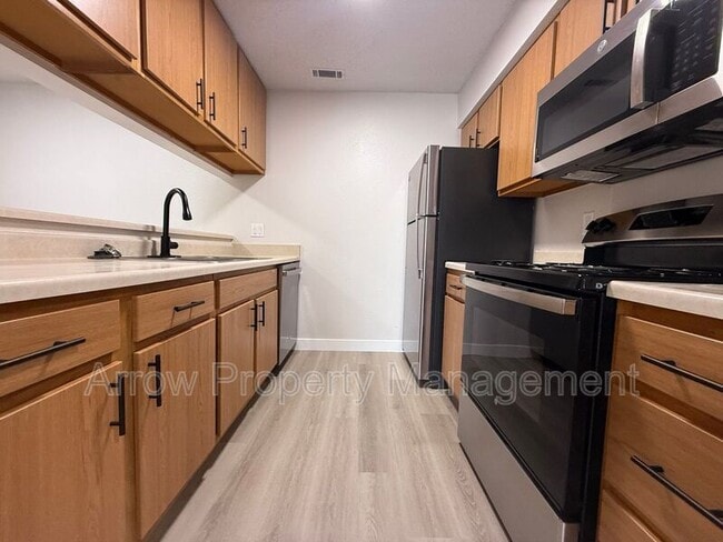 Building Photo - 2334 N 44th St