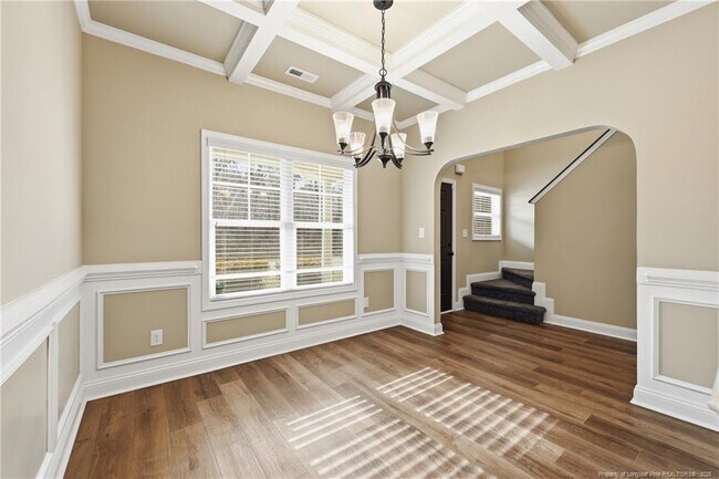 Building Photo - 206 Leland Ln