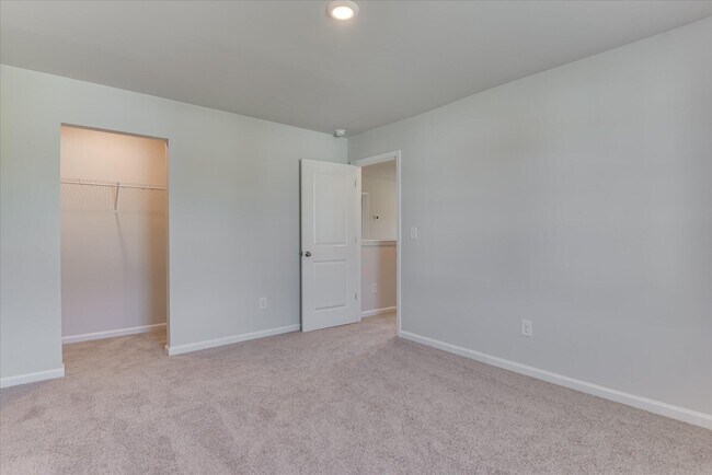 Building Photo - 630 Downstream Ct