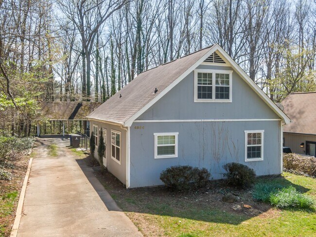 Building Photo - Spacious 3 bed 2 Bathroom House in Peace Haven Rd Winston-Salem