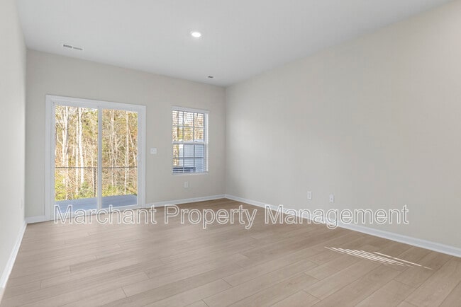 Building Photo - 211 Backstay Ln
