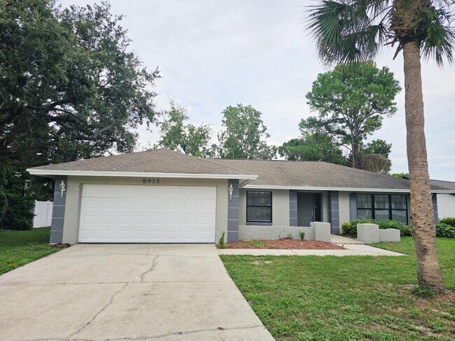 Primary Photo - 8935 Esguerra Ln