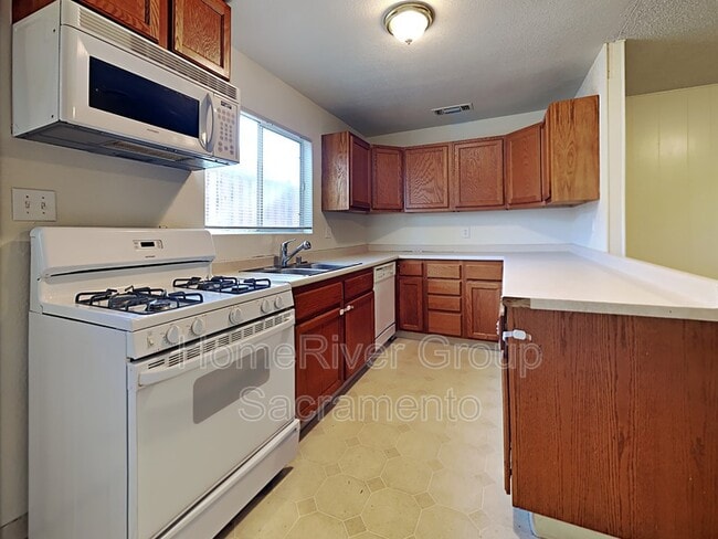 Building Photo - 2008 Polley Dr