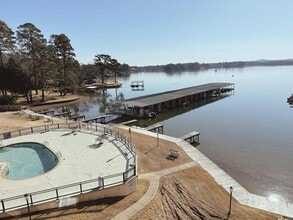 Building Photo - 270 Lake Hamilton Dr