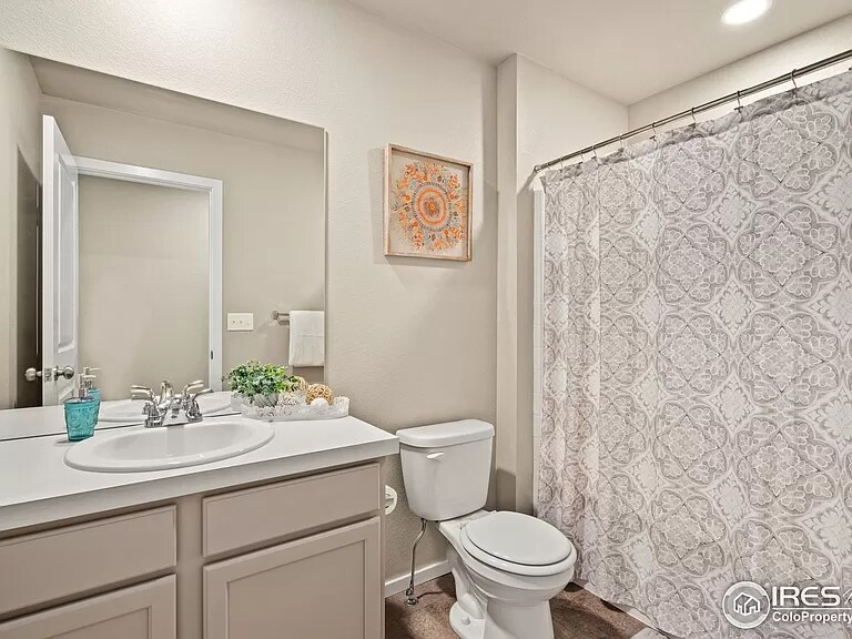 Building Photo - 3682 Ronald Reagan Ave