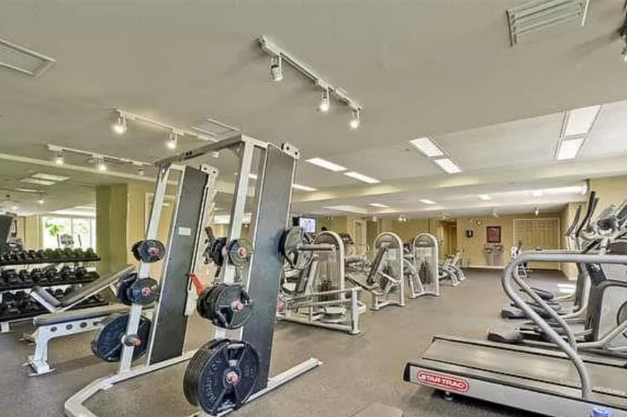 Building Photo - 1101 S Main St