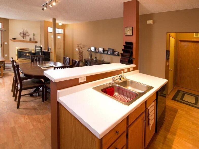 Building Photo - 14179 Plymouth Ave