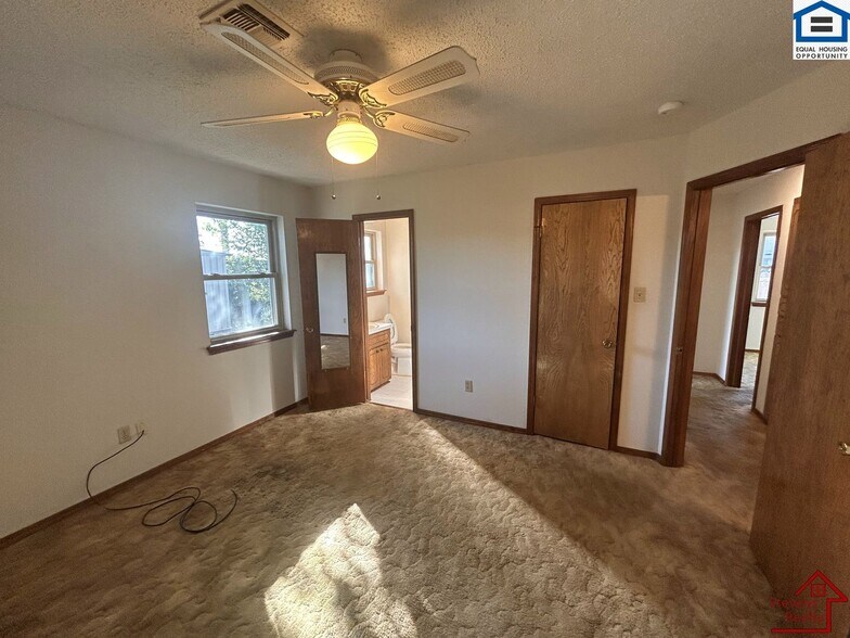 Building Photo - 2313 NW 75th St