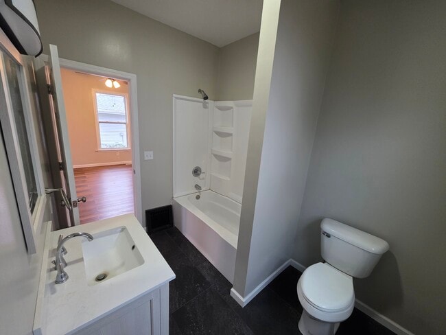 Building Photo - 311 19th Pl