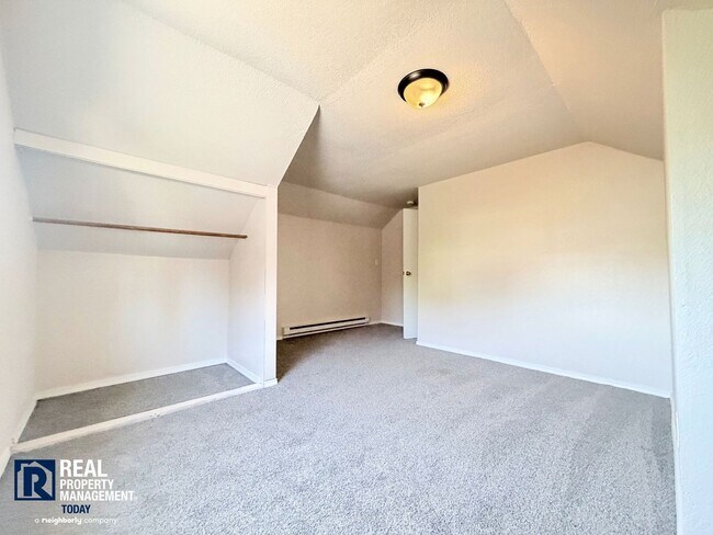 Building Photo - 5419 S Birmingham St