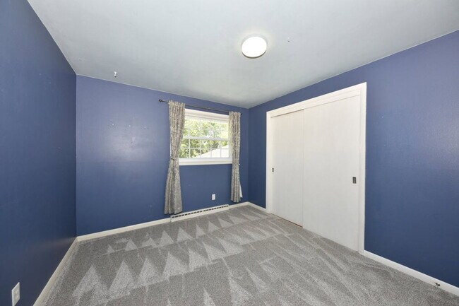 Building Photo - 12475 Elmhurst Pkwy