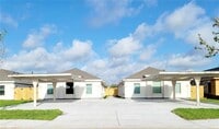 Building Photo - 13 Sandpiper Ave
