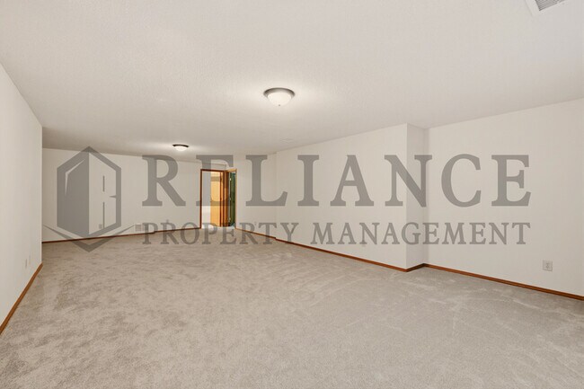 Building Photo - 7402 E 35th St N