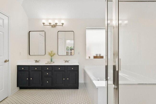 Building Photo - 22015 Bronze Leaf Dr