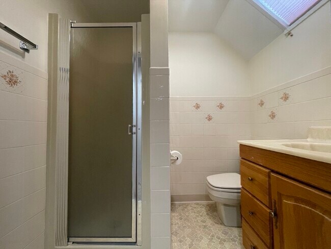 Building Photo - 228 Main St