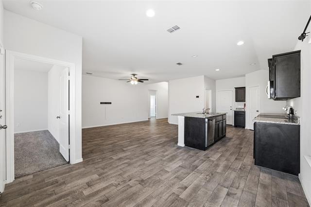 Building Photo - 9224 Herringbone Dr