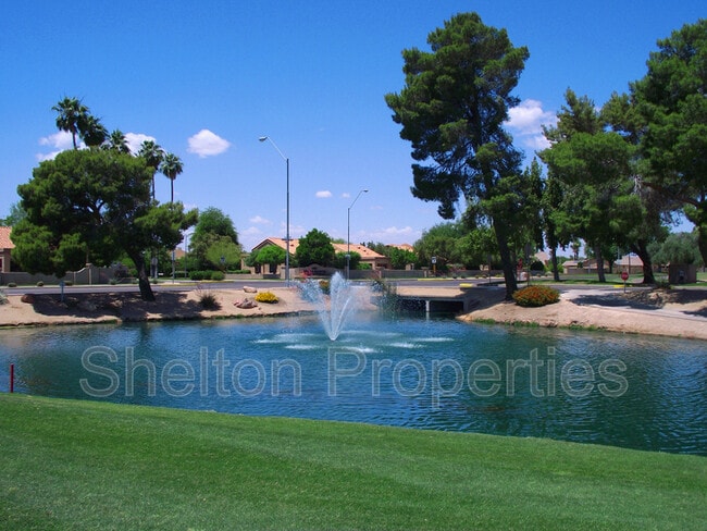 Building Photo - 9418 W Tonto Ln