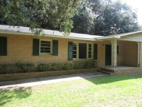 Building Photo - 5855 Cane Savannah Rd