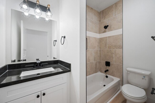 Building Photo - 8412 Sunnyhill St