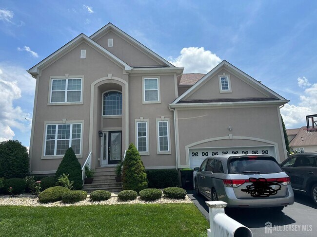 Building Photo - 25 Eddington Ln