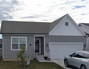 Building Photo - 2200 Barry Dr