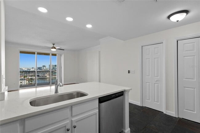 Building Photo - 345 Bayshore Blvd