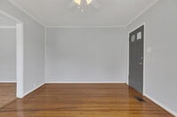 Building Photo - Freshly Painted and Renovated 2-Bedroom Ho...