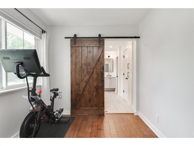 Building Photo - 8700 Mountainwood Cir