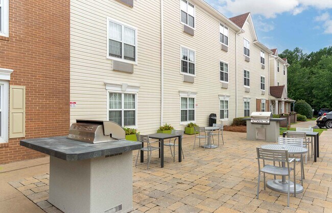 Building Photo - Furnished Studio-Atlanta - Norcross - Peachtree Corners