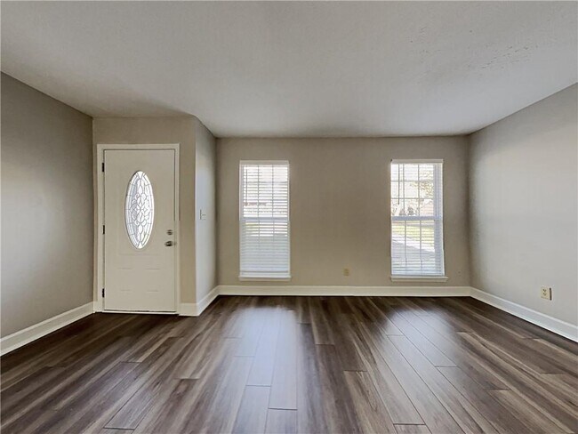 Building Photo - 968 Country Oaks Ct
