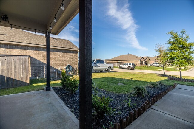 Building Photo - 15054 Paddock Point Ln