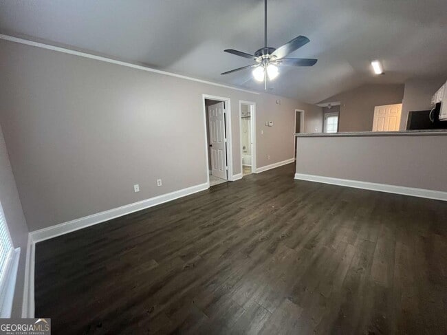 Building Photo - 565 Rustwood Dr