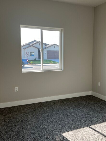 Building Photo - 5302 Hawkwatch Ln