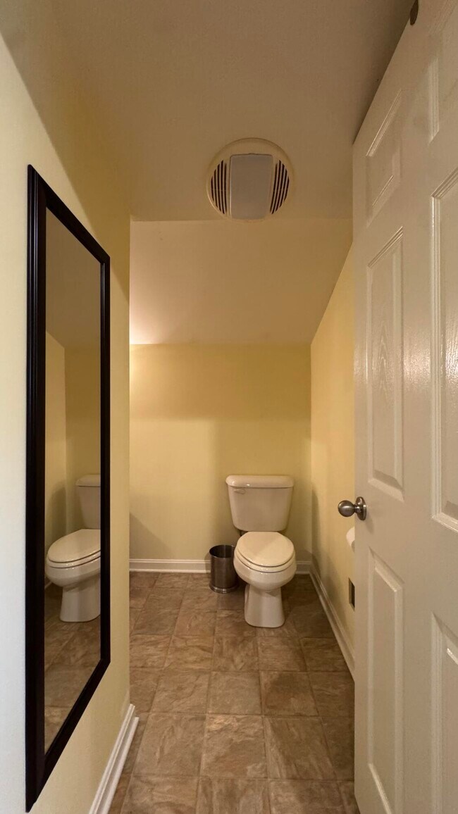 Building Photo - 1065 Mackey Pike
