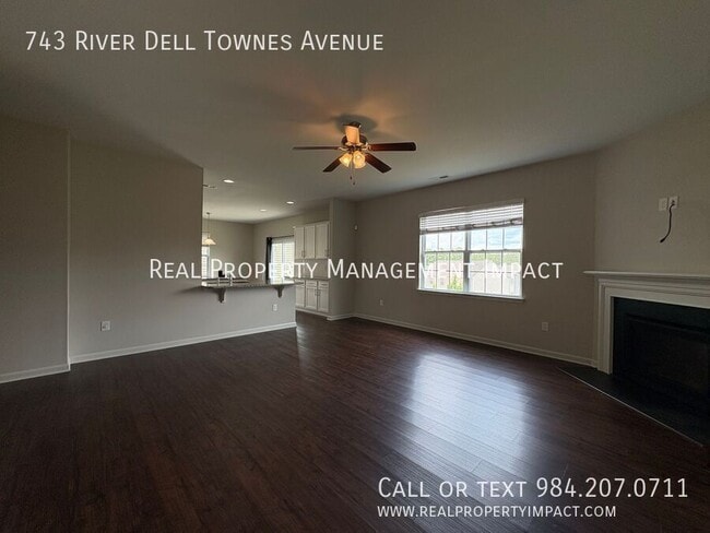 Building Photo - 743 River Dell Townes Ave.
