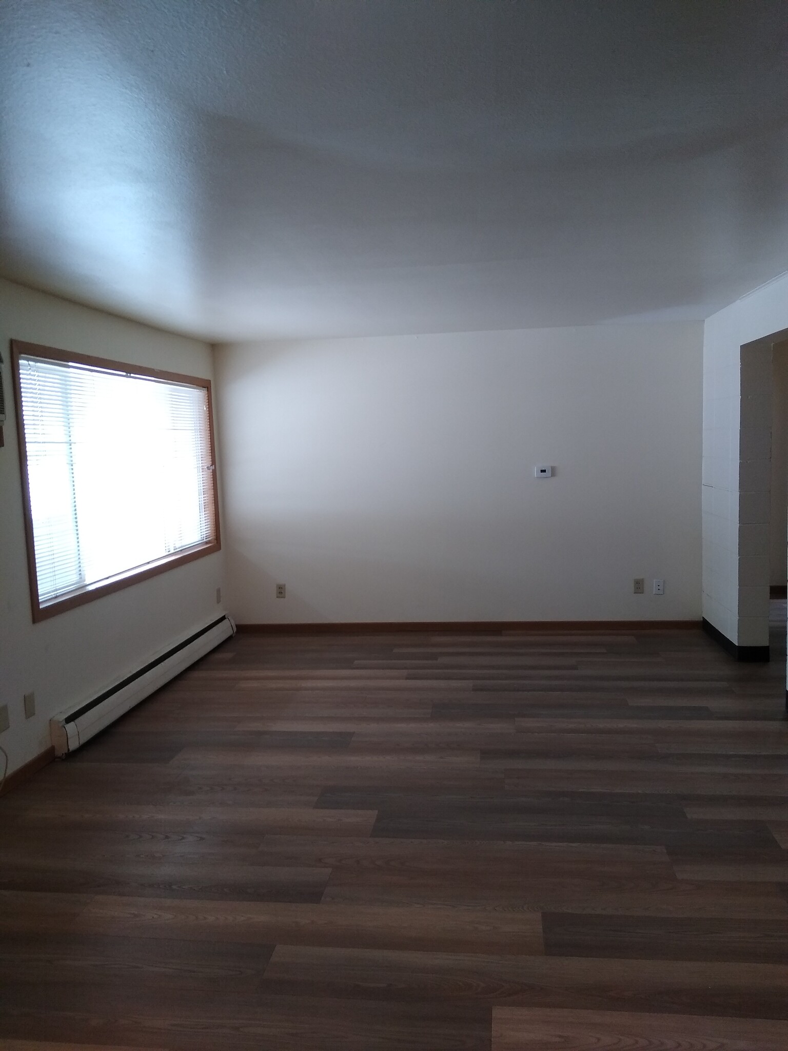 Building Photo - 509 Hyland Ave