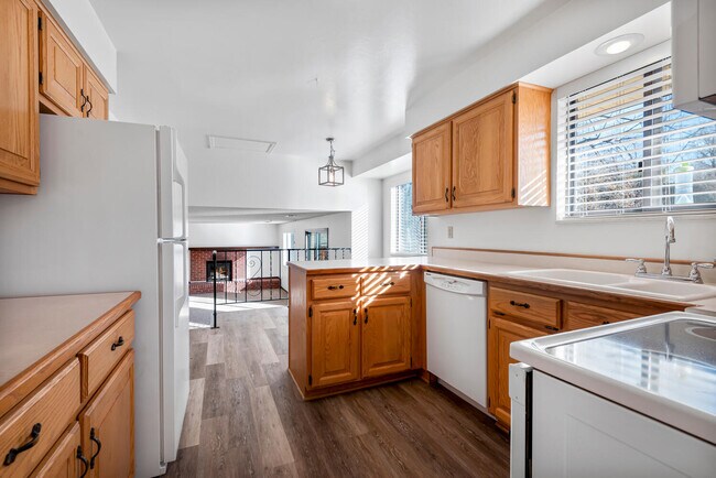 Building Photo - 4496 S Vrain St